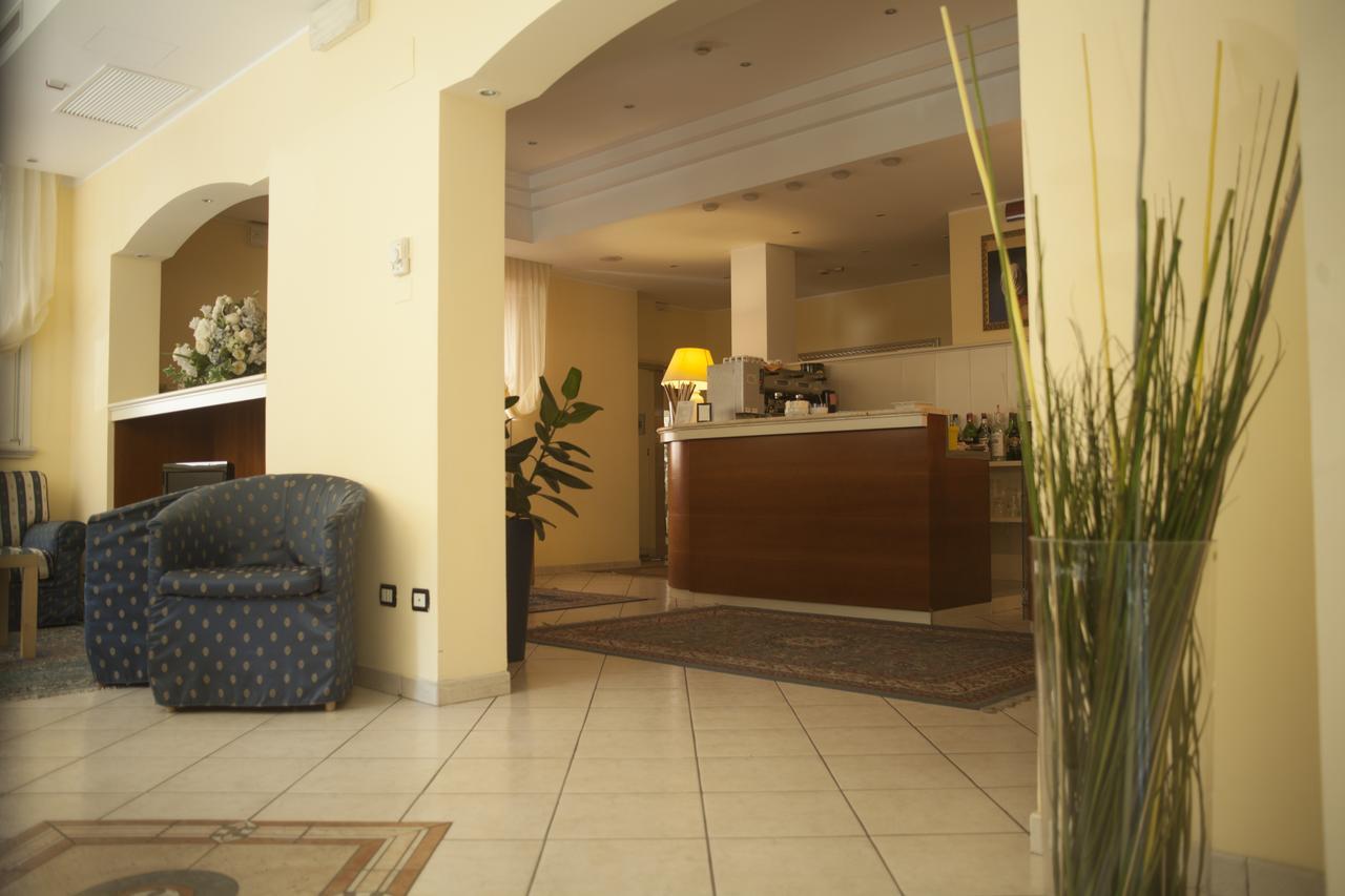 Hotel Cannes 3*
